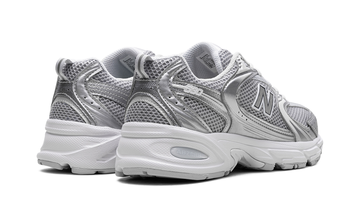530 "Moonbeam Silver Metallic" MR530RS