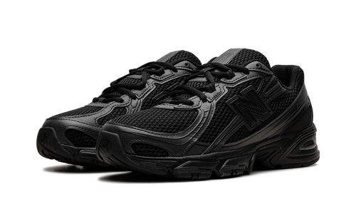 740 "Triple Black" U740BO2